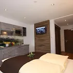 Laerchenheim Πανσιόν 4*