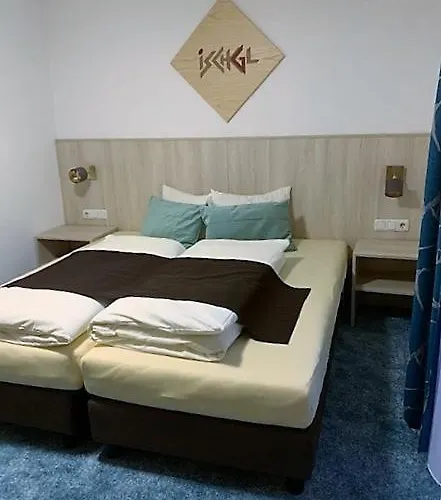 Laerchenheim Guest house 4*